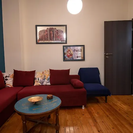 Sweet Apartment *